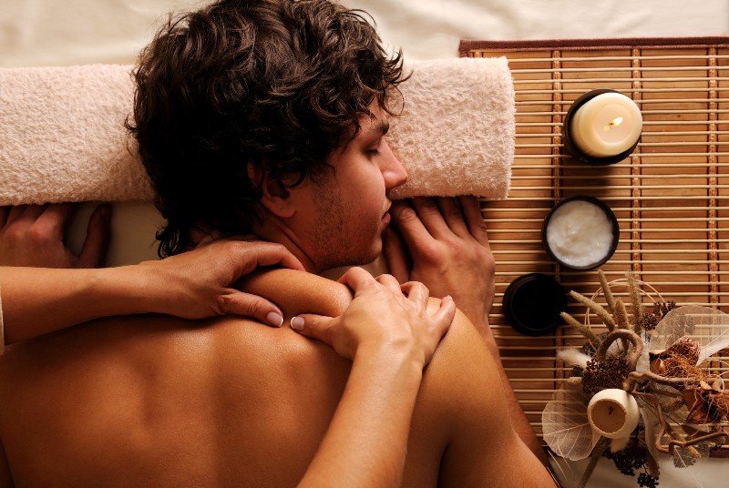 young-man-spa-treatment-recreation-rest-relaxation-massage-hygh-angle-view_1_
